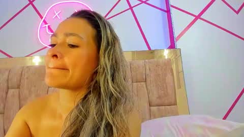 Snapshot of natalia_lopezz chatting on March 2025 07:38:02 PM natalia_lopezz online show from March 2025 07:38:02 PM
