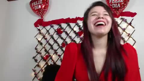 Natalia Walker online show from May 2026 02:45:02 PM