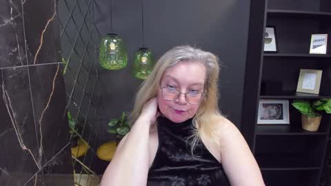 Snapshot of natalicloud chatting on December 2024 05:00:01 PM NataliCloud online show from December 2024 05:00:01 PM