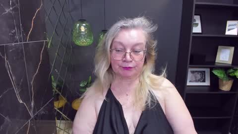 Snapshot of natalicloud chatting on December 2024 05:01:01 PM NataliCloud online show from December 2024 05:01:01 PM