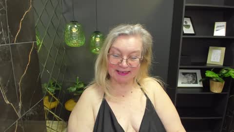 Snapshot of natalicloud chatting on December 2024 04:26:01 PM NataliCloud online show from December 2024 04:26:01 PM