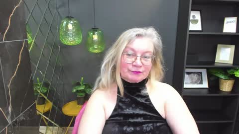 Snapshot of natalicloud chatting on December 2024 05:50:02 PM NataliCloud online show from December 2024 05:50:02 PM