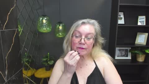 Snapshot of natalicloud chatting on December 2024 02:47:02 PM NataliCloud online show from December 2024 02:47:02 PM