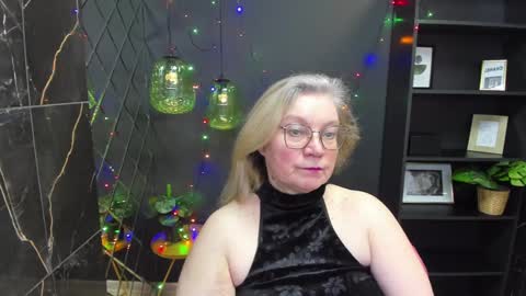 Snapshot of natalicloud chatting on December 2024 05:37:02 PM NataliCloud online show from December 2024 05:37:02 PM