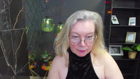 Snapshot of natalicloud chatting on December 2024 01:17:02 PM NataliCloud online show from December 2024 01:17:02 PM