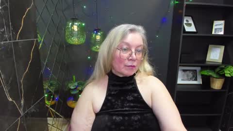 Snapshot of natalicloud chatting on December 2024 04:19:02 PM NataliCloud online show from December 2024 04:19:02 PM