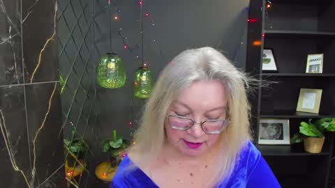 Snapshot of natalicloud chatting on December 2024 01:14:01 PM NataliCloud online show from December 2024 01:14:01 PM
