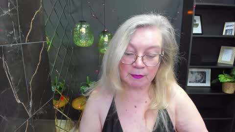 Snapshot of natalicloud chatting on January 2025 01:21:01 PM NataliCloud online show from January 2025 01:21:01 PM