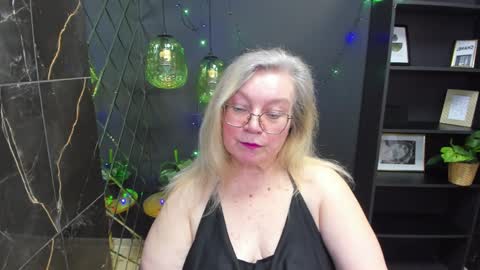 Snapshot of natalicloud chatting on January 2025 04:22:01 PM NataliCloud online show from January 2025 04:22:01 PM