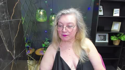 Snapshot of natalicloud chatting on January 2025 01:20:02 PM NataliCloud online show from January 2025 01:20:02 PM