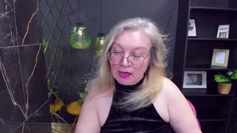 Snapshot of natalicloud chatting on January 2025 05:07:02 PM NataliCloud online show from January 2025 05:07:02 PM