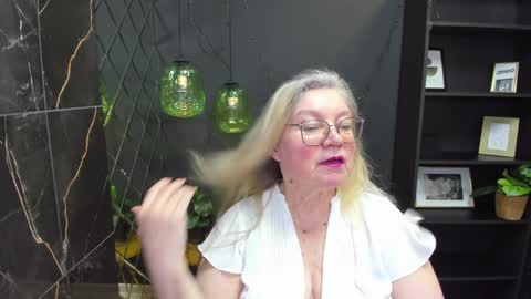 Snapshot of natalicloud chatting on January 2025 04:18:02 PM NataliCloud online show from January 2025 04:18:02 PM