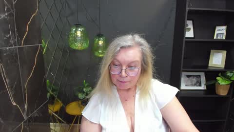 Snapshot of natalicloud chatting on January 2025 07:21:01 PM NataliCloud online show from January 2025 07:21:01 PM