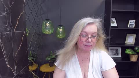 Snapshot of natalicloud chatting on January 2025 04:31:02 PM NataliCloud online show from January 2025 04:31:02 PM