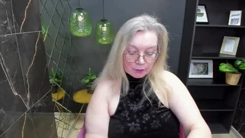 Snapshot of natalicloud chatting on January 2025 07:46:01 PM NataliCloud online show from January 2025 07:46:01 PM