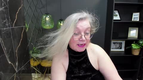 Snapshot of natalicloud chatting on January 2025 05:28:01 PM NataliCloud online show from January 2025 05:28:01 PM