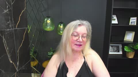 Snapshot of natalicloud chatting on February 2025 04:54:02 PM NataliCloud online show from February 2025 04:54:02 PM