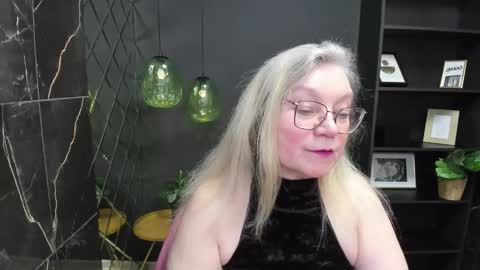Snapshot of natalicloud chatting on February 2025 05:27:01 PM NataliCloud online show from February 2025 05:27:01 PM