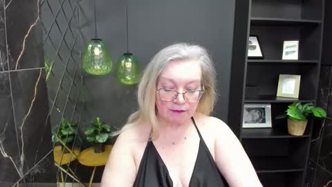 Snapshot of natalicloud chatting on March 2025 01:15:02 PM NataliCloud online show from March 2025 01:15:02 PM