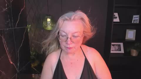 NataliCloud online show from October 2025 01:11:01 PM