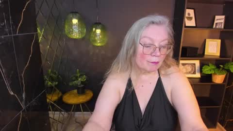 NataliCloud online show from May 2026 01:38:01 PM