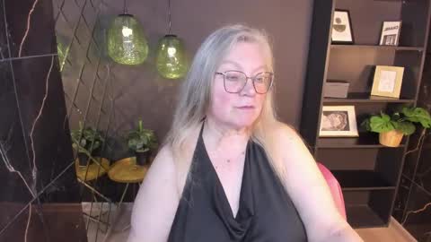 NataliCloud online show from May 2026 04:04:02 PM
