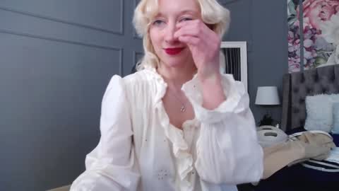 Natalie online show from January 2025 01:52:01 PM