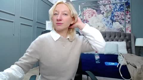 Natalie online show from January 2025 07:54:01 AM