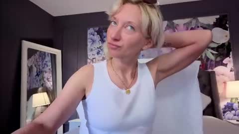 Natalie online show from June 2026 11:30:02 AM