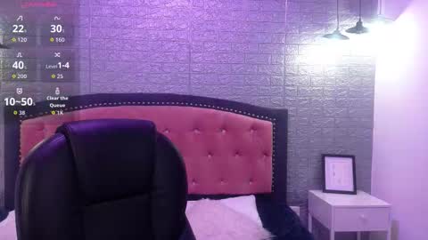 Snapshot of natalie_loffreda chatting on September 2025 02:55:01 AM natalie online show from September 2025 02:55:01 AM