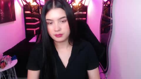 natalie  online show from April 2026 08:18:01 PM