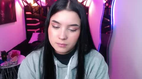 natalie  online show from April 2026 08:04:02 PM