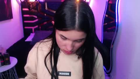 natalie  online show from May 2026 08:47:02 PM