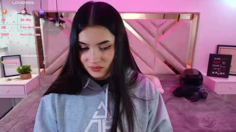 natalie  online show from June 2026 08:29:01 PM