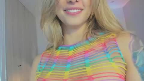 anatalybee online show from February 2026 09:55:02 PM