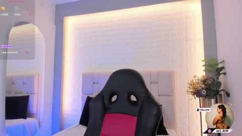Snapshot of nataly_clark_ chatting on January 2025 05:32:01 AM NATALY online show from January 2025 05:32:01 AM