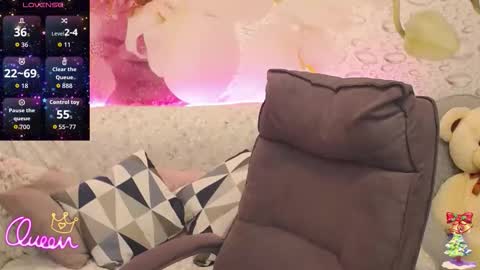 Nataly online show from December 2025 07:10:01 PM