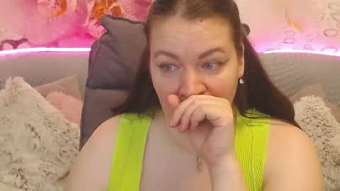 Nataly online show from June 2026 07:13:01 PM