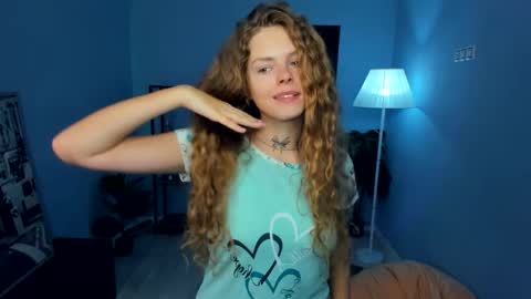 Natalie online show from October 2025 05:08:02 AM