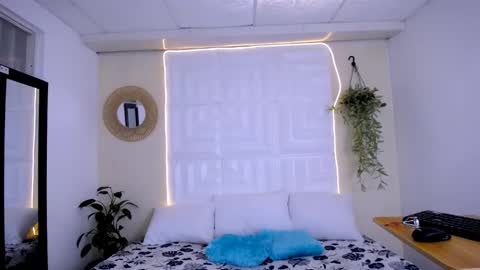 Snapshot of nataly_mcry chatting on March 2026 06:34:02 PM NATALY online show from March 2026 06:34:02 PM