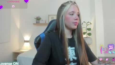 Nataly online show from April 2026 02:04:02 AM