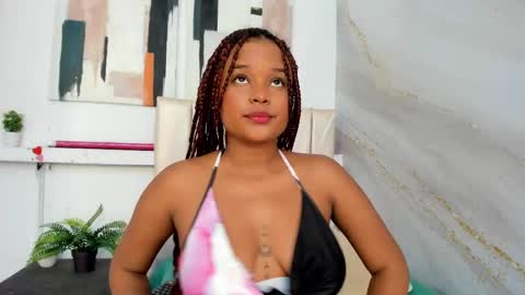 Naty online show from September 2025 07:37:01 PM