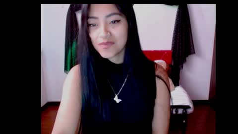 Snapshot of natalyescobar_lx chatting on March 2025 03:09:02 PM Nataly Escobar online show from March 2025 03:09:02 PM
