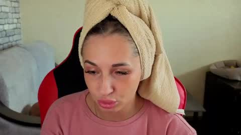 Nataly online show from May 2026 07:57:02 AM