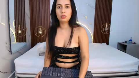 Snapshot of natalywilliams chatting on January 2025 03:11:01 PM Nataly online show from January 2025 03:11:01 PM