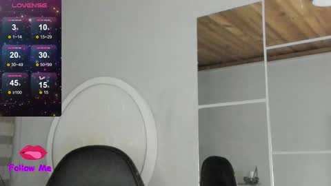 Natasha online show from October 2025 04:22:02 AM