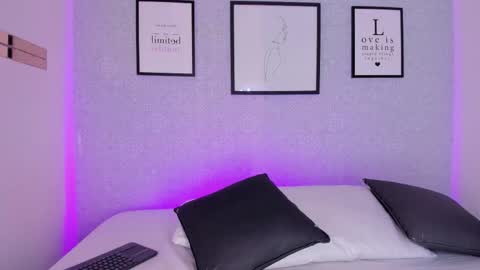  Natasha  online show from November 2025 11:02:01 AM