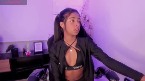 Snapshot of natasha_smith_ws chatting on January 2025 08:25:02 AM Natasha online show from January 2025 08:25:02 AM