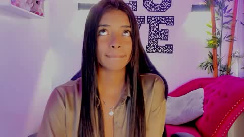 Natasha  online show from February 2026 11:44:02 PM