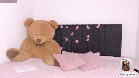 Snapshot of natashaparker__ chatting on October 2025 07:44:02 PM Natasha online show from October 2025 07:44:02 PM